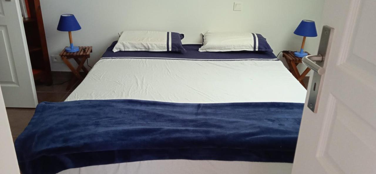 Javoy Bed and Breakfast Penvénan Εξωτερικό φωτογραφία